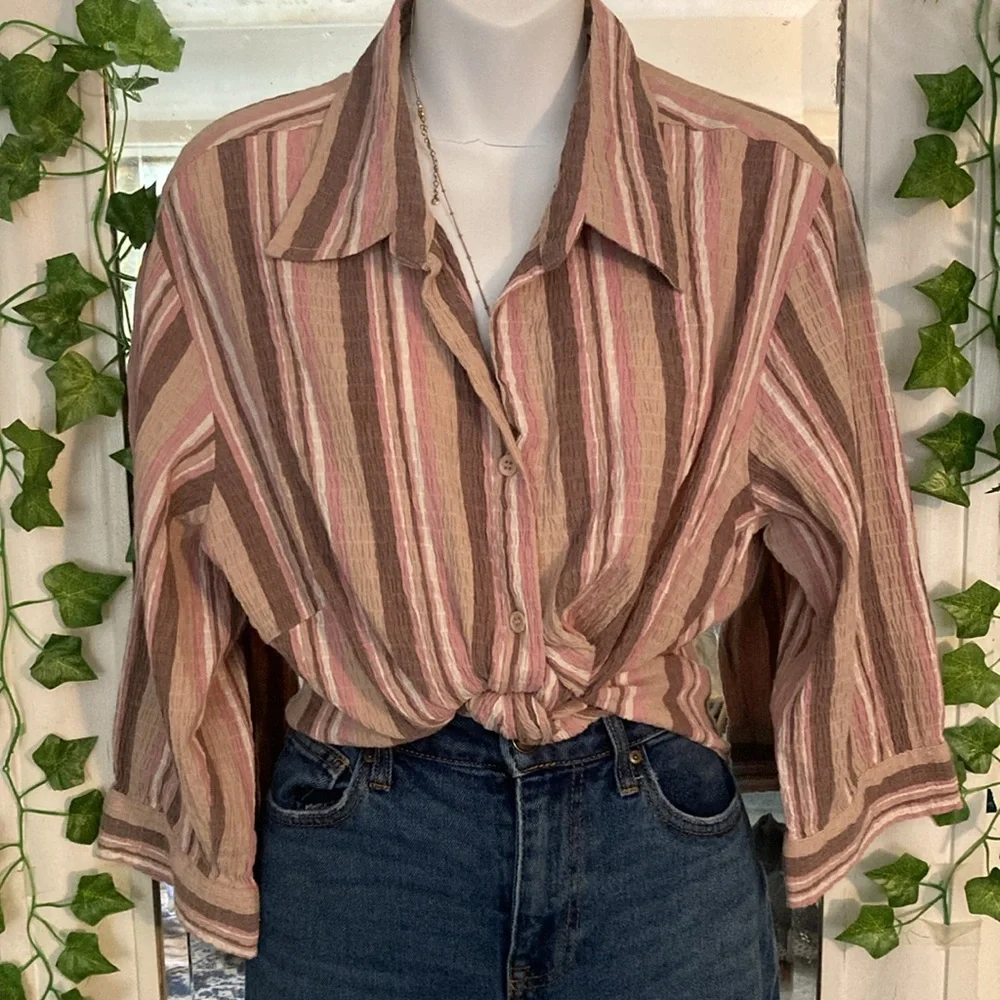 Dcc. Button down - Picture 2 of 7